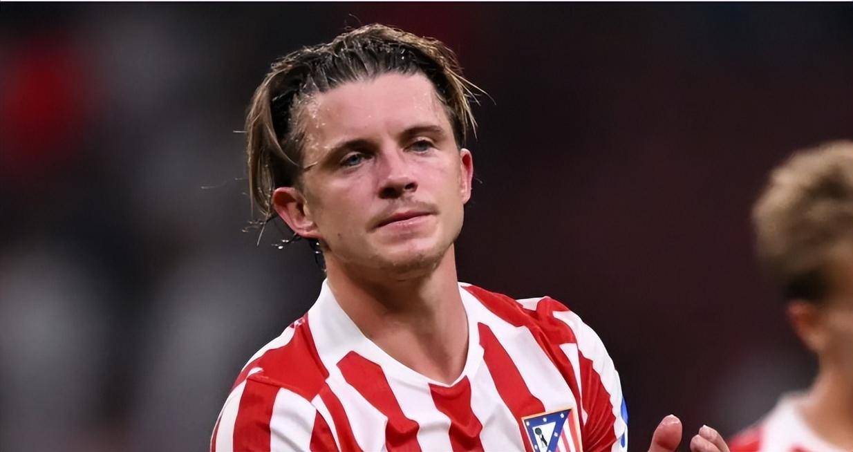 曼联补强中场遭遇贝林厄姆嫌弃，挖角马竞鸡肋却要6000万欧，恐被直接吓退