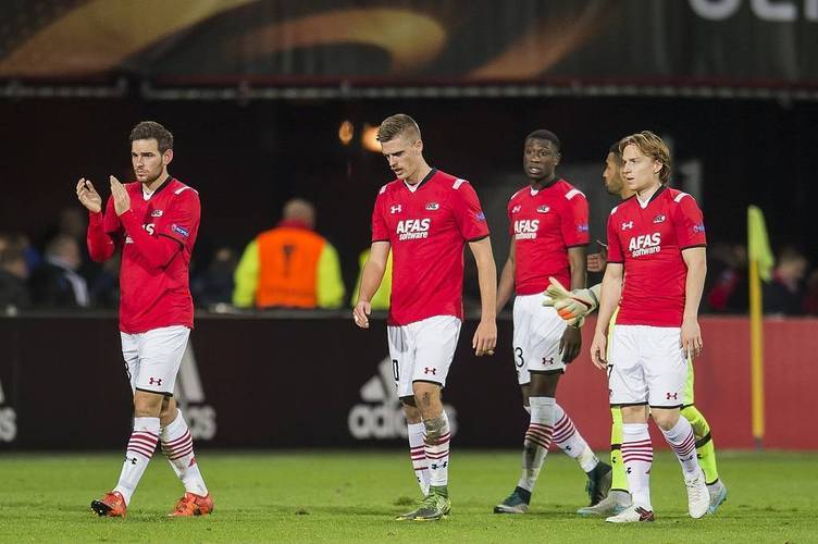 德甲中游卡位战：霍芬海姆主场破局盼胜，奥格斯堡客场稳守争分