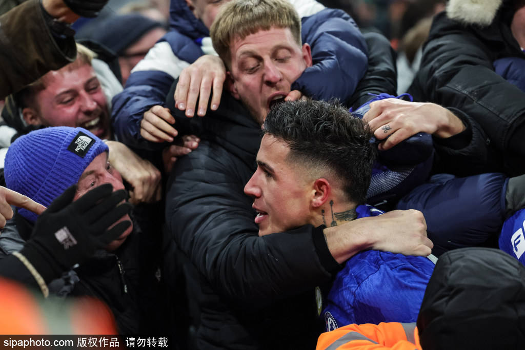 瓜迪奥拉、人造草坪和博多的北极光:“喝杯葡萄酒,感觉更好”